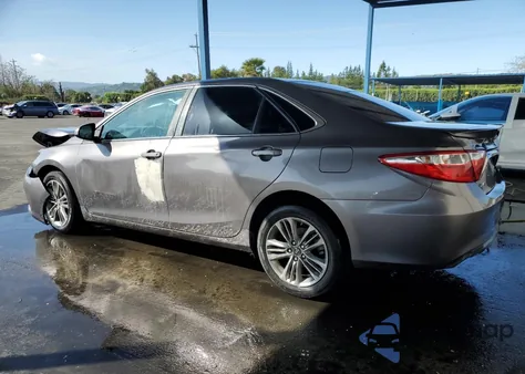 2017 Toyota Camry Se z USA, uszkodzony, nr VIN 4T1BF1FK6HU452086